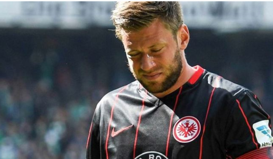 此刻足球高于生死!真斗士患恶性肿瘤仍主动请战