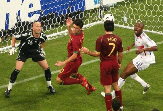 2006世界杯半决赛,菲戈的头球差之毫厘