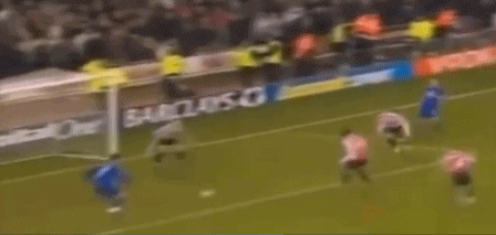 GIF-梅西C罗最想删掉的瞬间 连亨利小罗也失空门